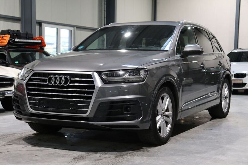 Q7