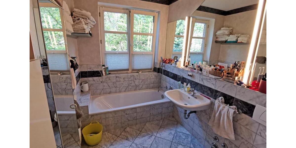 Erdgeschoßwohnung Hamburg Altona - 4.5 Zimmer, 180 m&sup2;, 4.500&euro; | Angebot:26357233