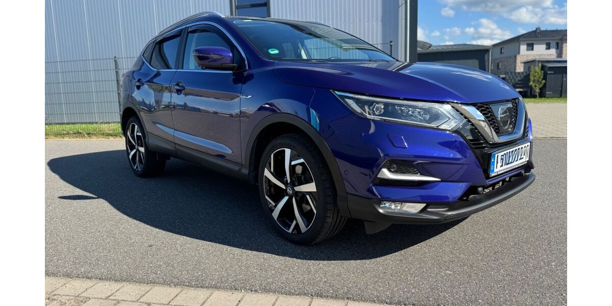 Nissan Qashqai 82.000 km 13.870 &euro; Moorrege 25436