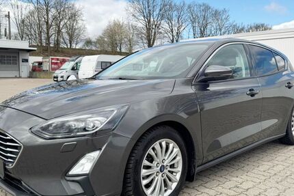 Ford Focus 124.000 km 11.950 &euro; Seevetal bei Hamburg 21217