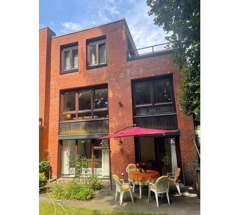 Haus zum Kaufen in Hamburg 595.000 € 169.69 m²