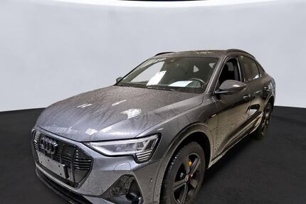 Audi e-tron 53.877 km 37.990 &euro; Hamburg 22047