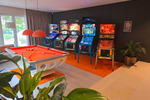 2 WG Zimmer in 280qm Neubau mit Bad & Terrasse & Pool in Hamburg