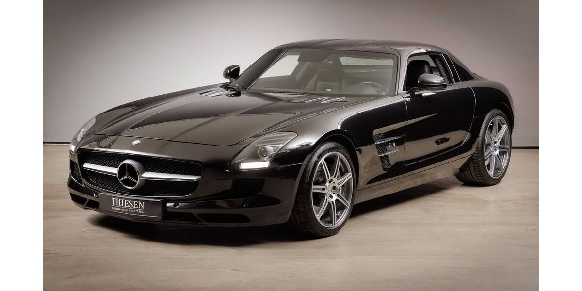 Mercedes-Benz SLS AMG 26.720 km 228.500 € Hamburg-Othmarschen 22763