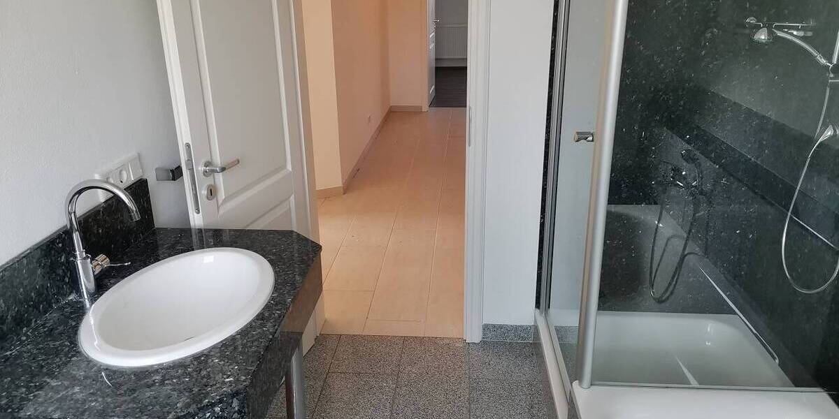 Etagenwohnung Hamburg Neuenfelde - 3 Zimmer, 99 m&sup2;, 1.040&euro; | Angebot:26473110
