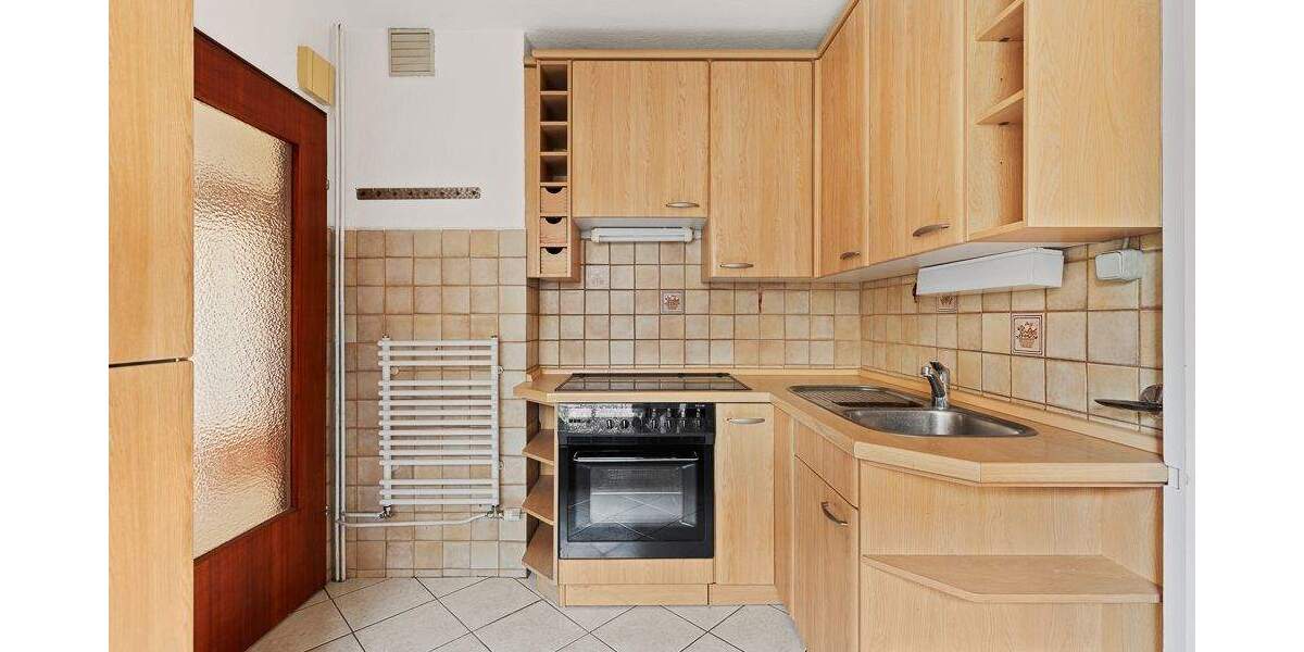 !NUR NOCH WARTELISTE! Freistehendes Ein- bis Zweifamilienhaus mit großem Garten & separierbaren Wohneinheiten 6 zimmer