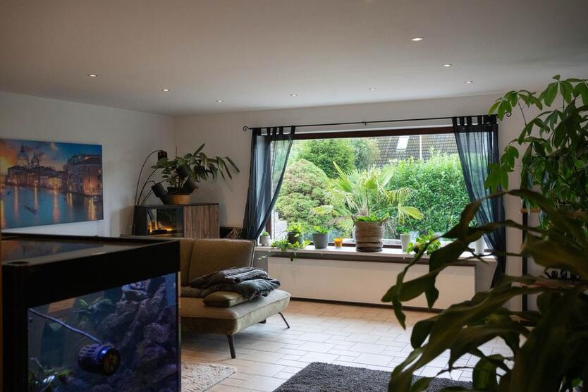 Haus mit großem Garten in bester Lage zimmer