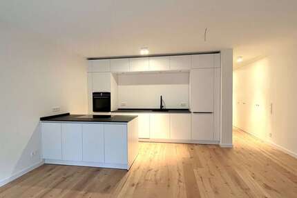 Wohnung zum Mieten in Hamburg 2.245 € 97.8 m² 4 zimmer