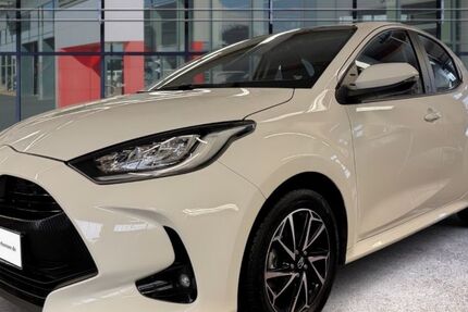 Toyota Yaris 14.474 km 21.685 &euro; Halstenbek 25469