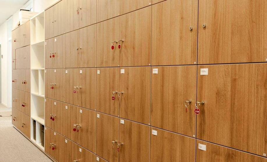 Moderne Büroplätze zur Untermiete - voll möbliert & Stellplatzoption - All-in-Miete