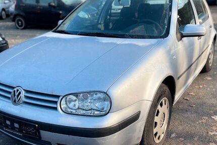 VW Golf 89.000 km 2.555 &euro; Hamburg 22419