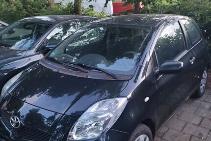 Toyota Yaris 144.000 km 1.900 &euro; Hamburg 22049