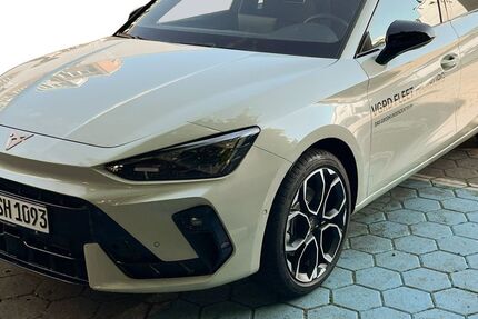 Cupra Leon 1.890 km 45.999 € Hamburg 22529