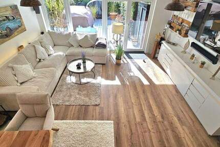 Lichtdurchflutete Terrassenwohnung im EG über zwei Ebenen im Alstertal 3 zimmer