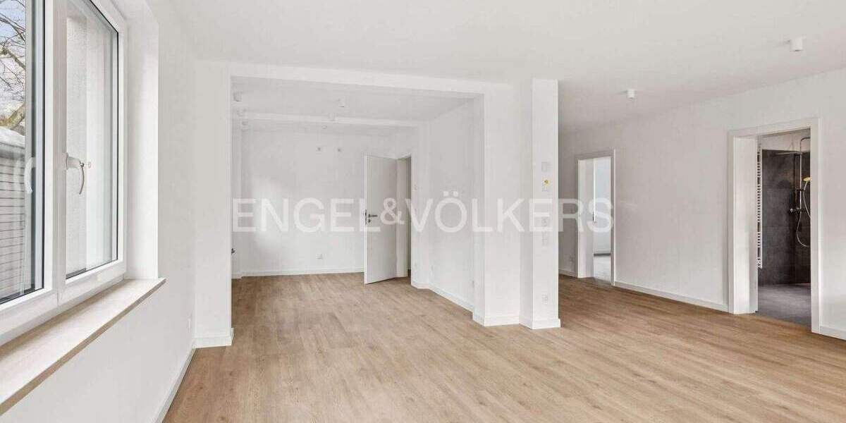 Etagenwohnung Ahrensburg - 3 Zimmer, 110 m&sup2;, 2.300&euro; | Angebot:25701871