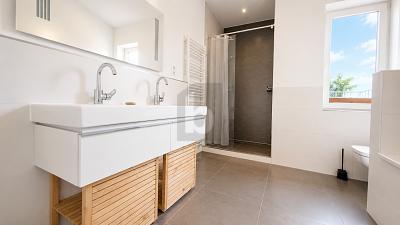 HAMBURG ZU IHREN FÜßEN - Einfamilienhaus Hamburg Lokstedt Lokstedt | Angebot:27083838