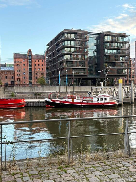 Über den Dächern der Hafencity: Hochwertige Wohnung mit großer eigener Dachterrasse