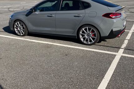 Hyundai i30 68.000 km 23.100 € Barsbüttel 22885