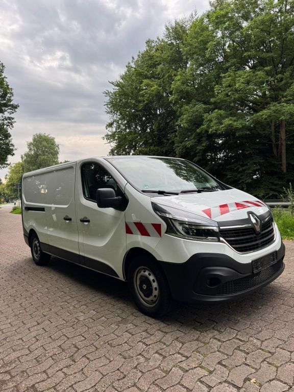 Renault Trafic 89.500 km 14.099 € Hamburg 21031