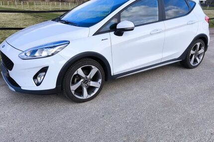 Ford Fiesta 59.999 km 12.400 &euro; Hamburg 21077
