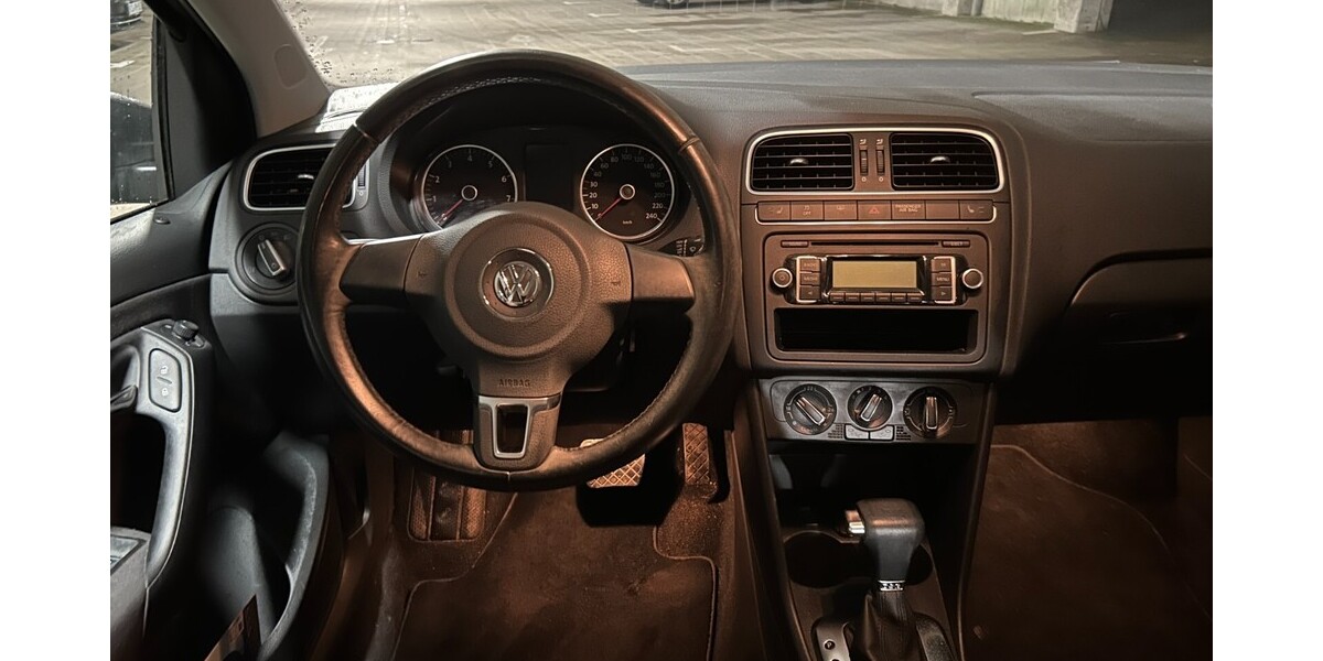 VW Polo 50.300 km 9.649 € Hamburg 20038