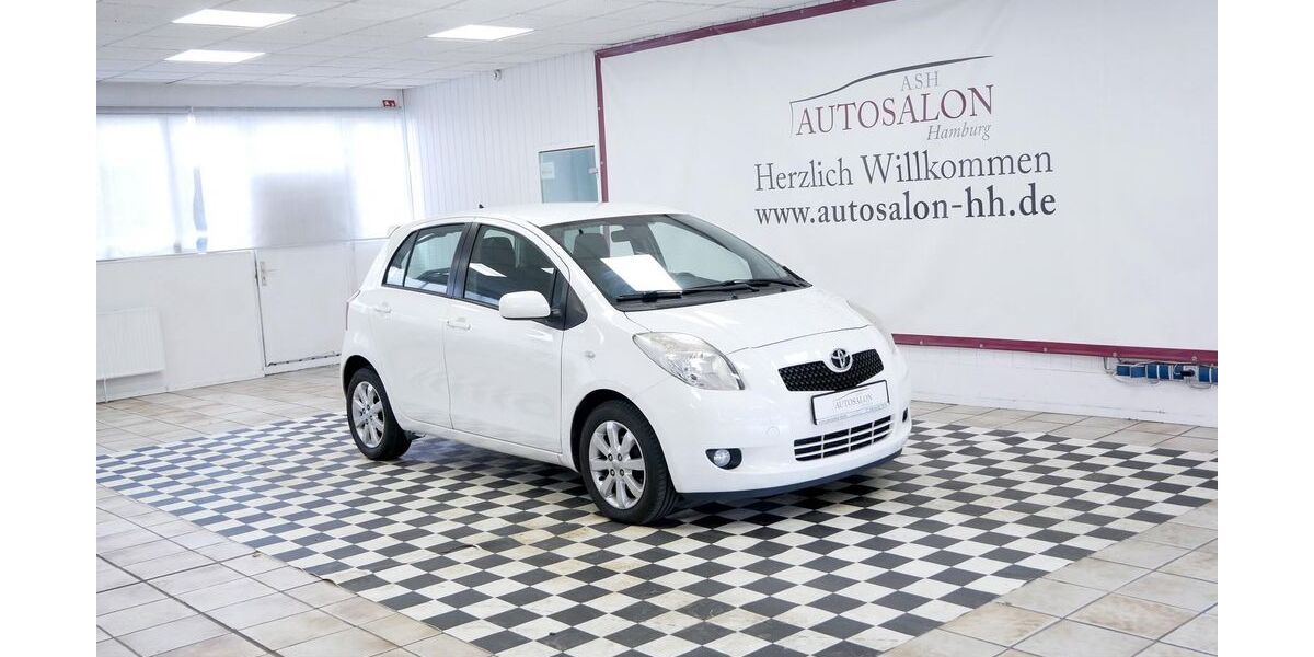 Toyota Yaris 146.378 km 4.799 &euro; Hamburg 22399