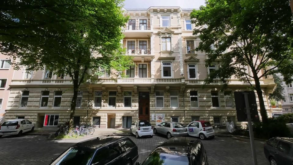 Uni-Viertel ruhige Lage: 4-Zimmer-Altbau: Wohnbüro Praxis Atelier. Bildung einer Wohngemeinschaft möglich 4 zimmer