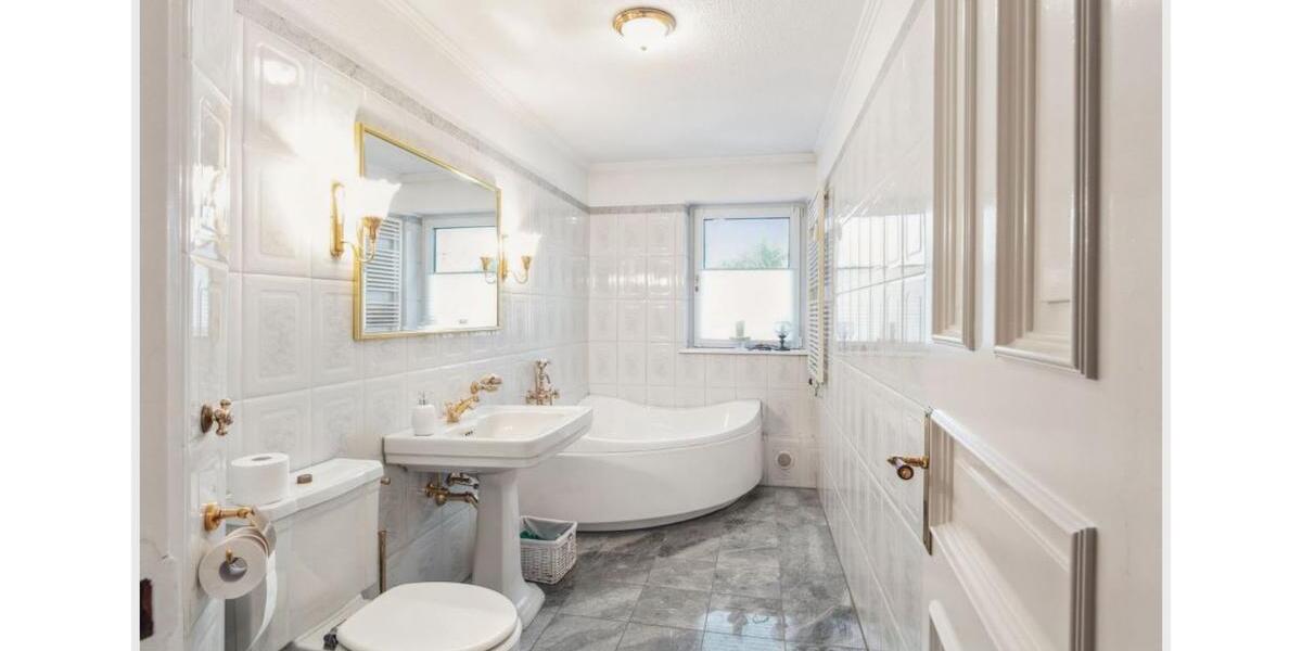 Zimmer in WG (4er WG) 1 zimmer