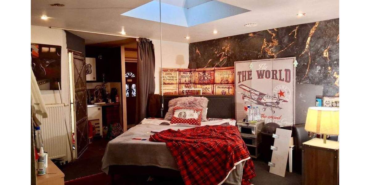 Courtagefrei - EFH mit Wellnesscharakter - Whirlpool - Wärmekabine - Bus und S Bahn Krupunder in ein paar Gehminuten - 277 m2 WflNfl. zimmer