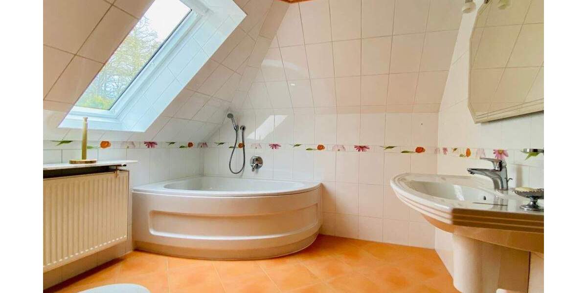 Einfamilienhaus Hamburg Wohldorf-Ohlstedt - 5 Zimmer, 165 m&sup2;, 2.390&euro; | Angebot:25566483