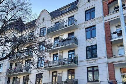 Vermietete 3-Zimmer-Altbauwohnung mit Balkon in Barmbek-Nord 3 zimmer