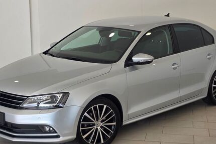 VW Jetta 123.000 km 12.990 &euro; Hamburg 22043