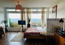 1-Zimmer*Hamburg*Altona*Balkon*Küche*Laminat