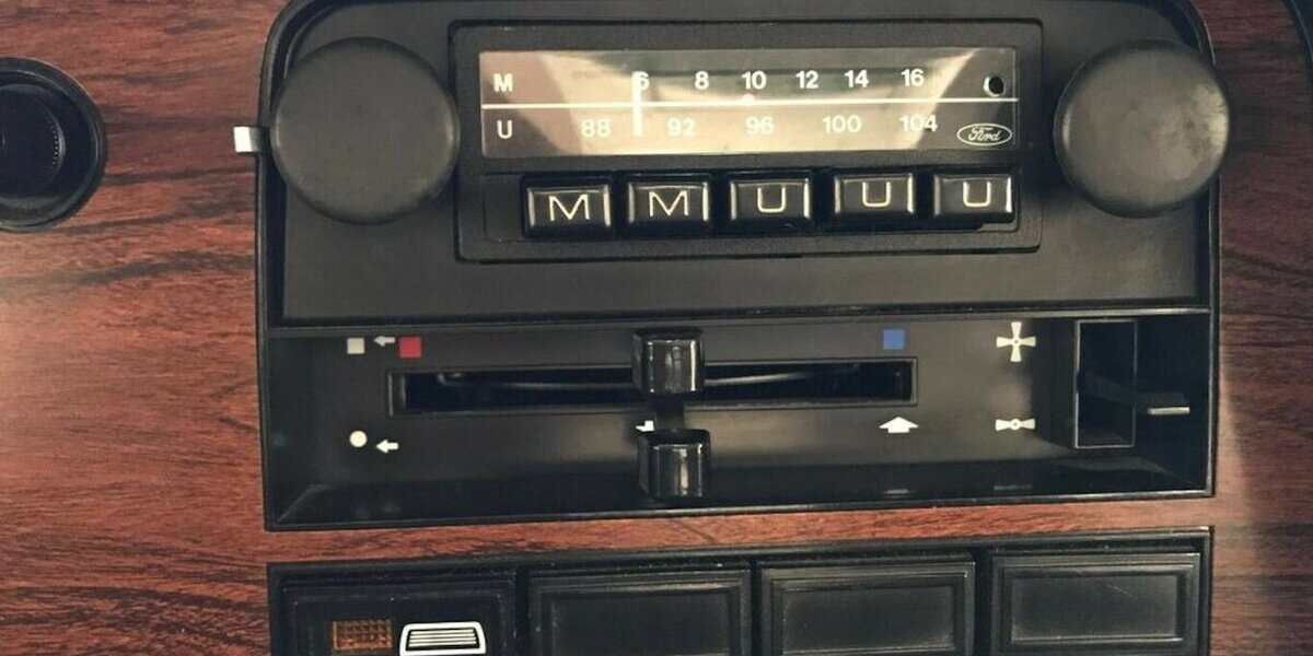 Ford Capri Lady in White H-Zulassung Mike Sanders 29.000 km 14.999 &euro; Hamburg 22339