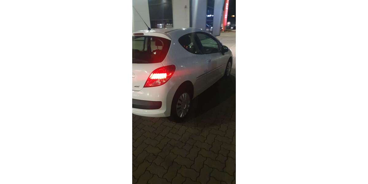 Peugeot 207 3.678.500 km 1.200 &euro; Horn (Hamburg) 22119