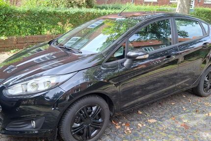 Ford Fiesta 97.350 km 4.990 &euro; Hamburg 22047