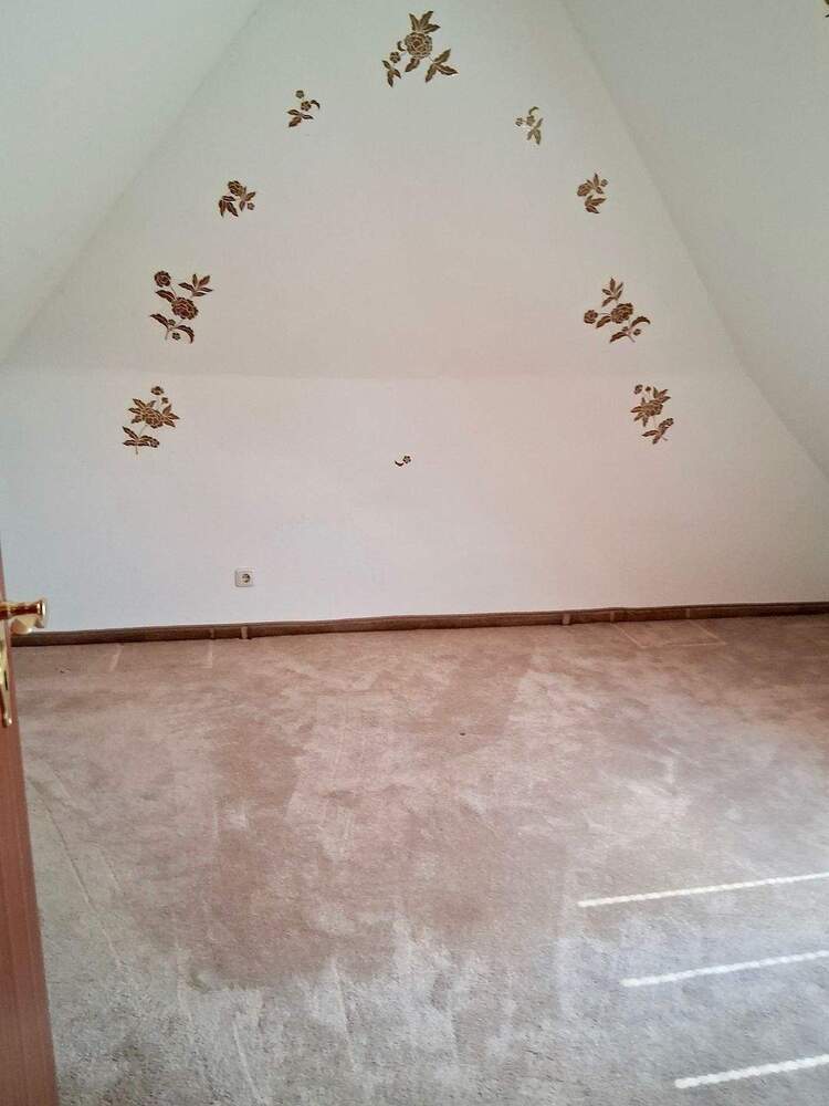 über 300 m2 WflNfl. - xxl Landhaus für 2 Familien oder große Familie - FREI - 2 x 5 Zimmer - Kamin - Sauna - riesiger Keller -