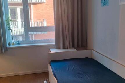 (1,5 Monate) Wg zimmer in 4er Wg zu vermieten 1 zimmer