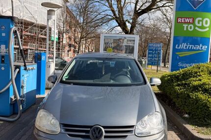 VW Golf 230.000 km 3.200 &euro; Hamburg 22089