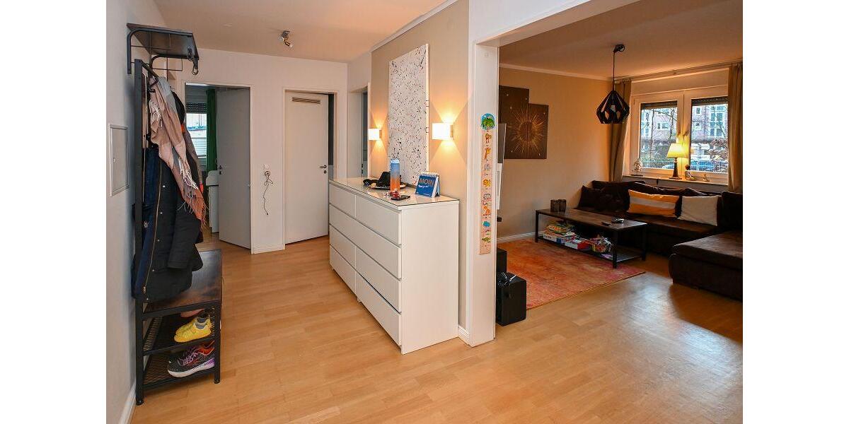 Erdgeschoßwohnung Hamburg Barmbek-Süd - 3 Zimmer, 93 m&sup2;, 2.593&euro; | Angebot:24781821