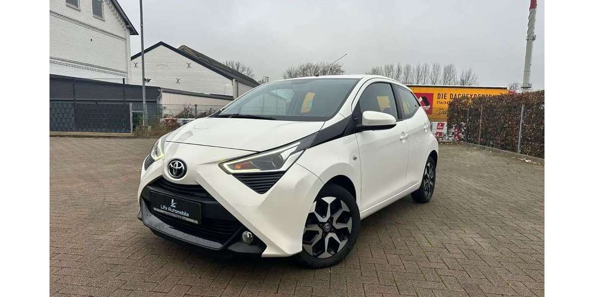Toyota Aygo 100.000 km 7.499 &euro; Pinneberg 25421