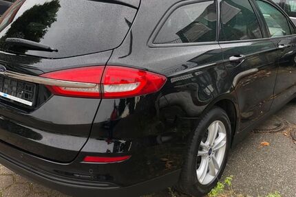 Ford Mondeo 101.700 km 14.990 € Hamburg 22119