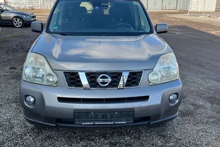 Nissan X-Trail 235.021 km 3.490 &euro; Hamburg 22113