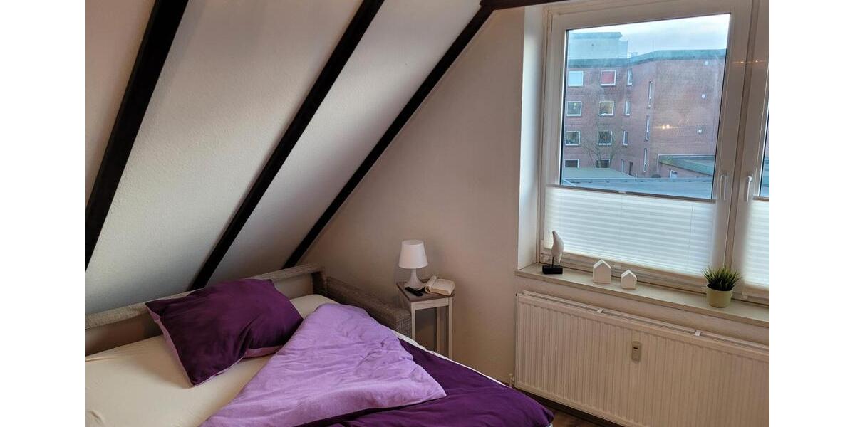 Dachgeschoßwohnung Hamburg Schnelsen - 2 Zimmer, 37 m&sup2;, 139.900&euro; | Angebot:26100479