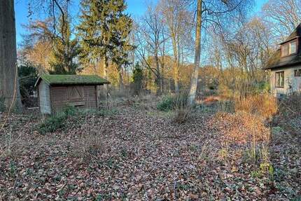 Natur pur direkt nebenan und dennoch zu Fuß zur U1 – Idyllisches Grundstück in ruhiger Lage zimmer