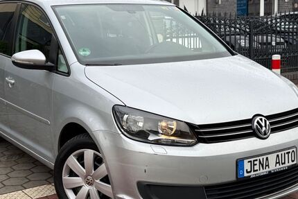 VW Touran 137.605 km 9.490 € Hamburg 22149