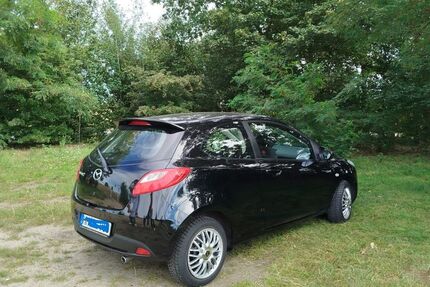 Mazda 2 117.000 km 2.900 &euro; Hamburg 22049