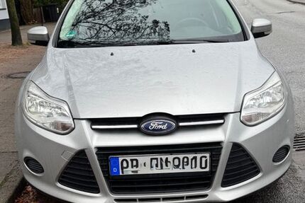 Ford Focus 212.215 km 5.199 &euro; Ahrensburg 22926