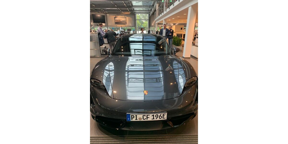 Porsche Taycan 48.884 km 84.200 &euro; Pinneberg 25421