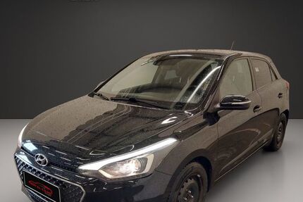 Hyundai i20 99.100 km 10.990 &euro; Hamburg 22111